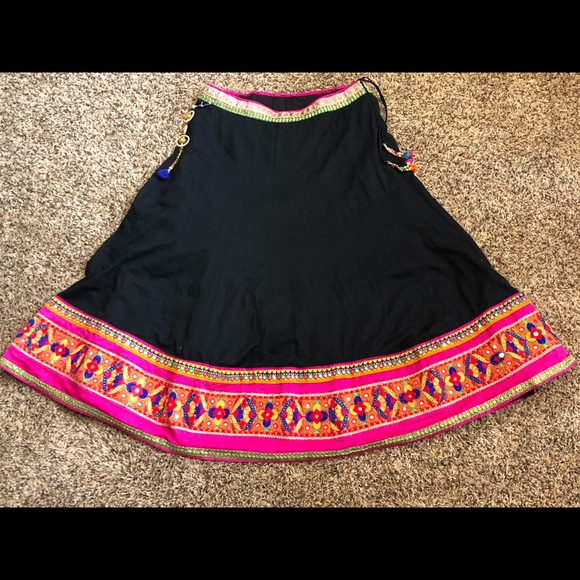 Navaratri Outfit Chaniya Choli Full Set - Picture 4 of 6